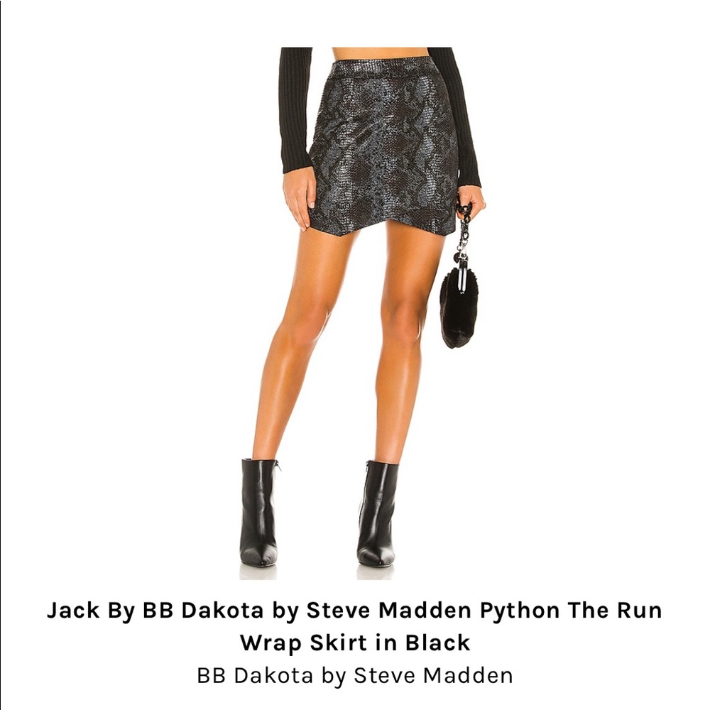 Jack by BB Dakota Python black Asymmetric skirt
